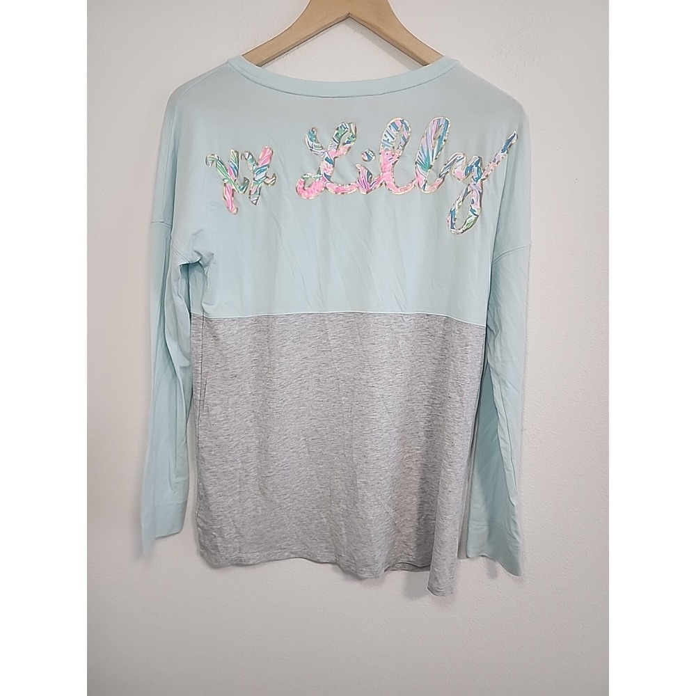Lilly Pulitzer Finn Top in Light Blue / Grey Logo‎ On Back Long sleeve XS